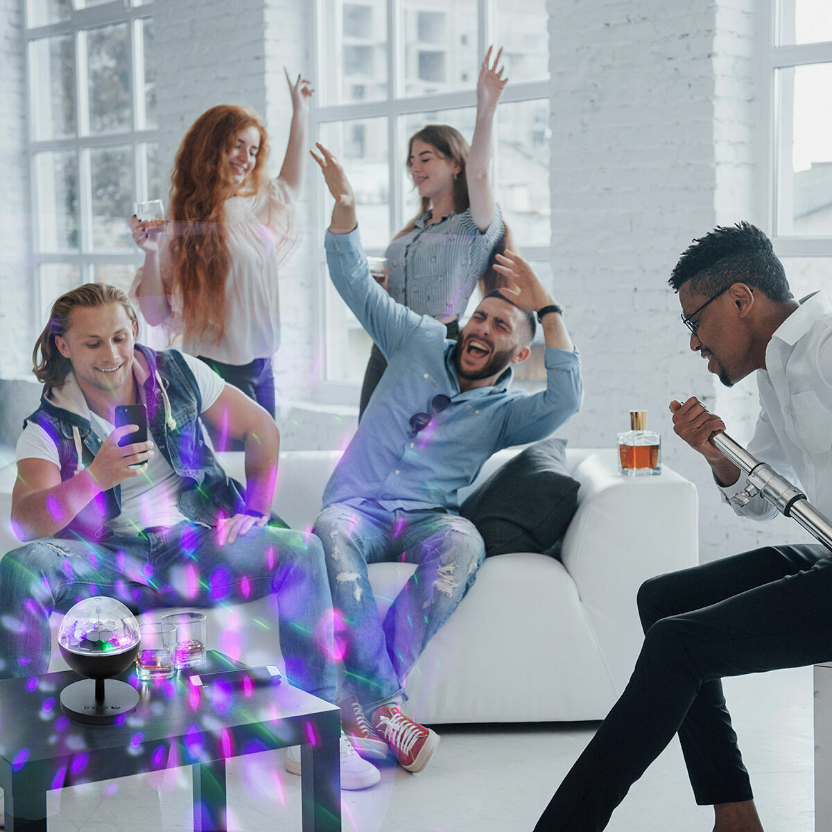 Innovagoods Aufladbarer Led-Projektor Mit Lautsprecher Istarlyt Innovagoods