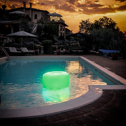 Innovagoods Aufblasbarer Hocker Mit Mehrfarbiger Led-Beleuchtung Und Fernbedienung Pulight Innovagoods