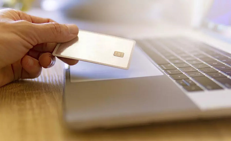 Ohne Millionen zum Erfolg: So behaupten sich kleine Plattformen im E-Commerce